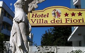 Hotel Villa Dei Fiori - Sul Mare Con Piscina